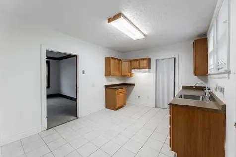 6758 South Campbell Avenue Chicago IL 60629