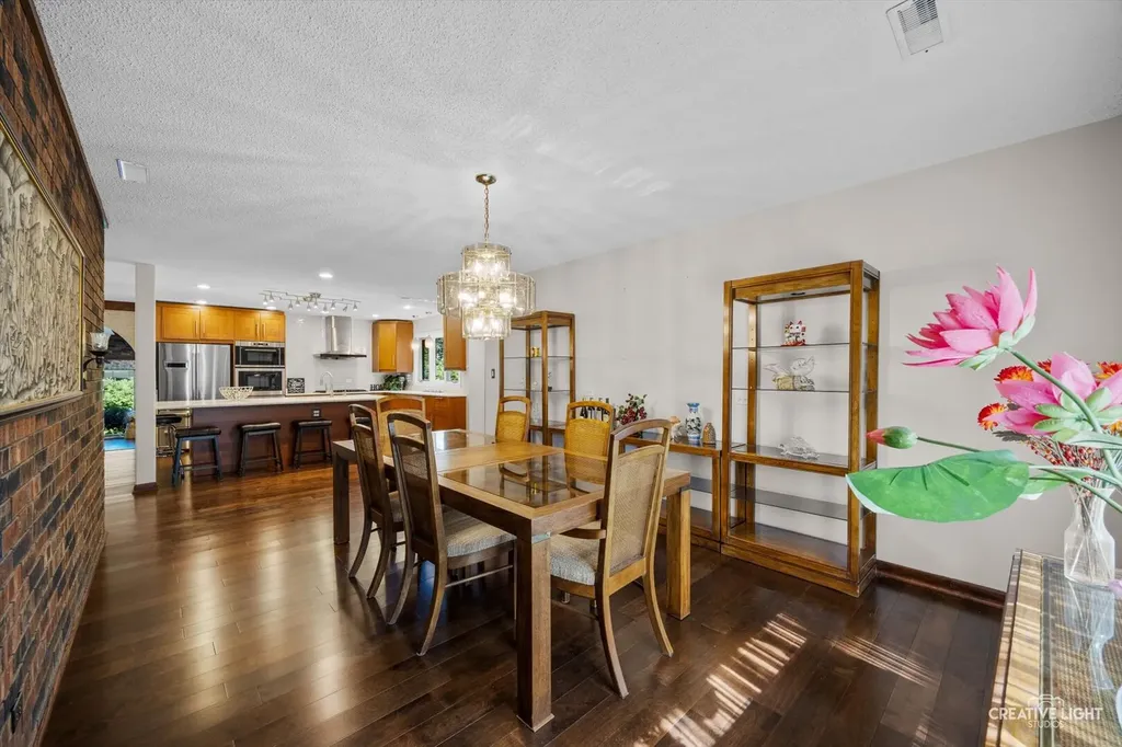 8516 Una Avenue Naperville IL 60565