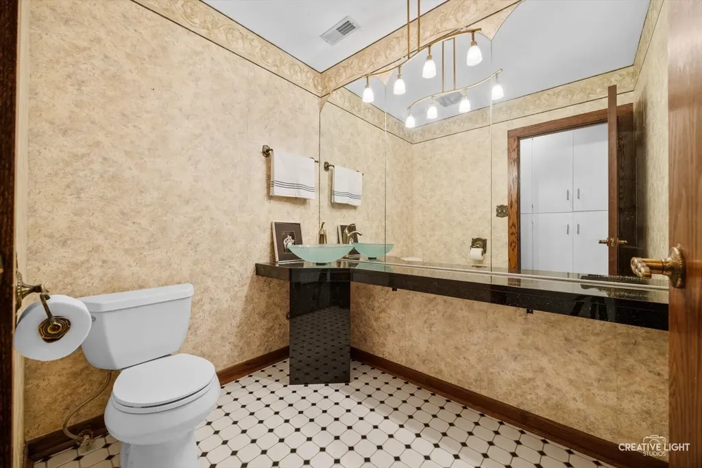 8516 Una Avenue Naperville IL 60565