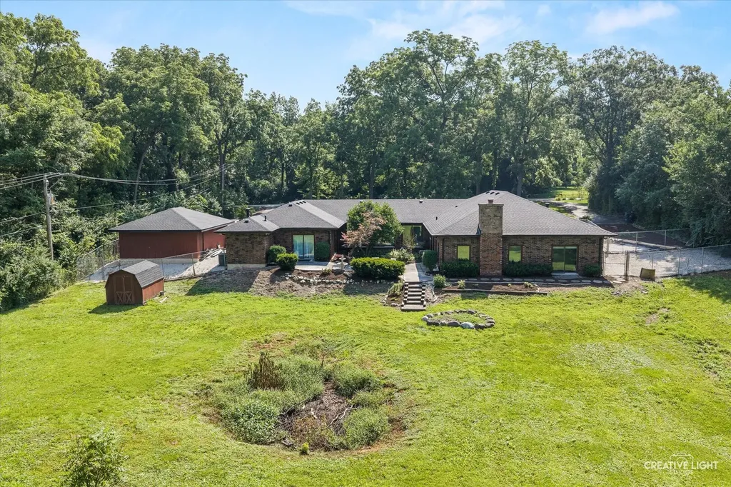 8516 Una Avenue Naperville IL 60565