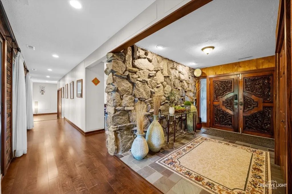 8516 Una Avenue Naperville IL 60565