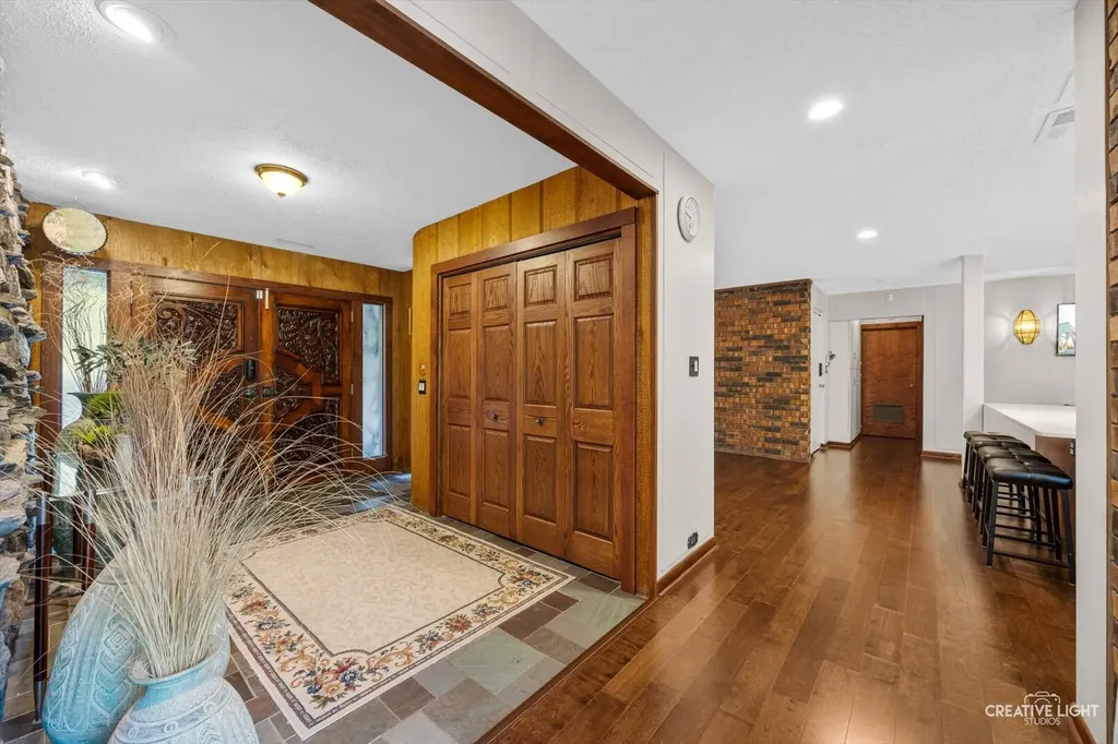 8516 Una Avenue Naperville IL 60565