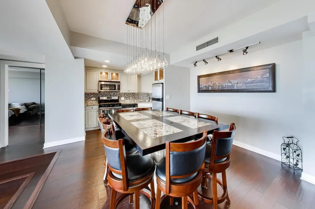 3200 North Lake Shore Drive Chicago IL 60657