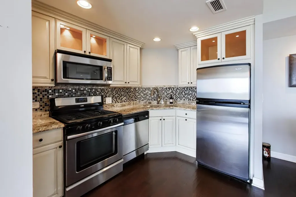 3200 North Lake Shore Drive Chicago IL 60657