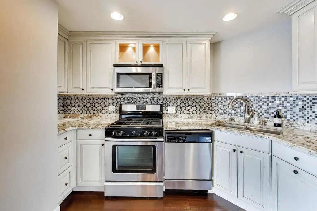 3200 North Lake Shore Drive Chicago IL 60657