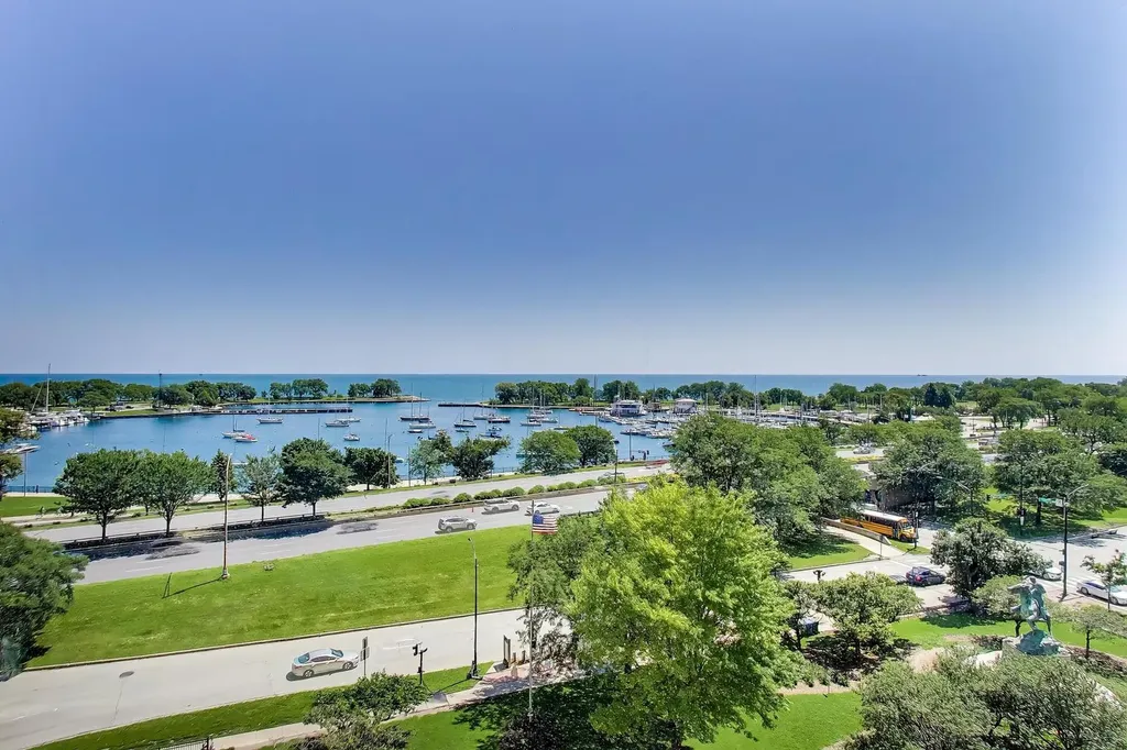 3200 North Lake Shore Drive Chicago IL 60657