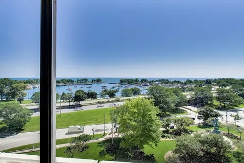 3200 North Lake Shore Drive Chicago IL 60657
