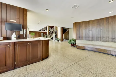 3200 North Lake Shore Drive Chicago IL 60657