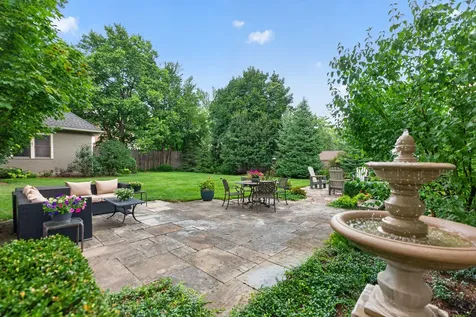 729 West Downer Place Aurora IL 60506