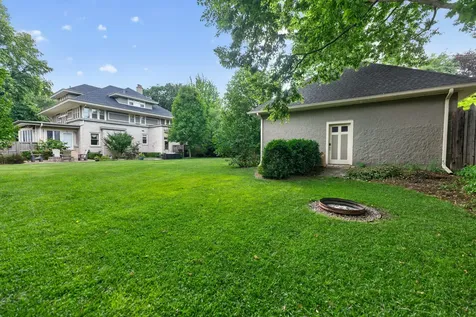 729 West Downer Place Aurora IL 60506