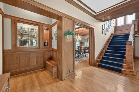 729 West Downer Place Aurora IL 60506