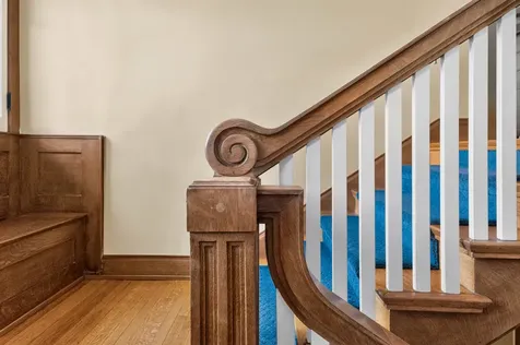 729 West Downer Place Aurora IL 60506