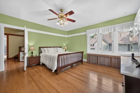729 West Downer Place Aurora IL 60506