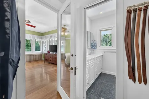 729 West Downer Place Aurora IL 60506
