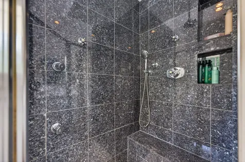 729 West Downer Place Aurora IL 60506