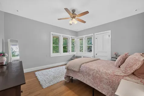 729 West Downer Place Aurora IL 60506