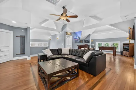 729 West Downer Place Aurora IL 60506