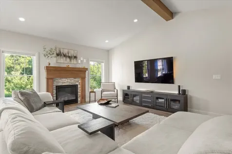 1114 Ashford Court Mahomet IL 61853