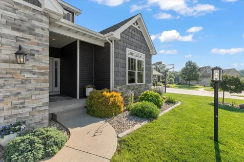 1114 Ashford Court Mahomet IL 61853