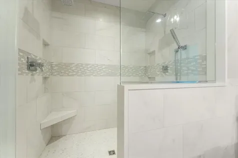 1114 Ashford Court Mahomet IL 61853