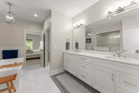 1114 Ashford Court Mahomet IL 61853