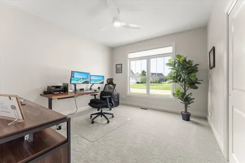 1114 Ashford Court Mahomet IL 61853