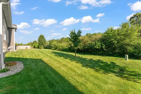 1114 Ashford Court Mahomet IL 61853