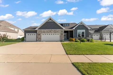 1114 Ashford Court Mahomet IL 61853