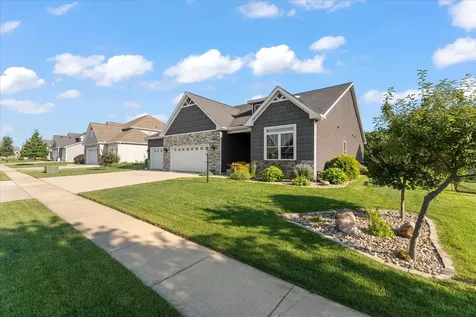 1114 Ashford Court Mahomet IL 61853