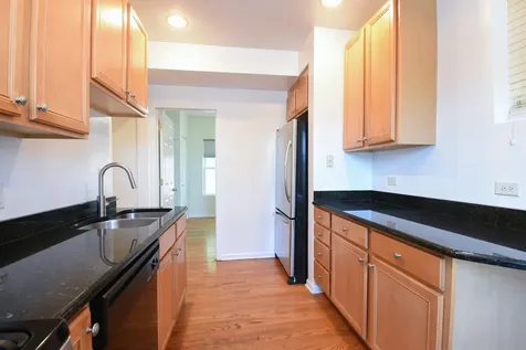 3104 West Argyle Street Chicago IL 60625