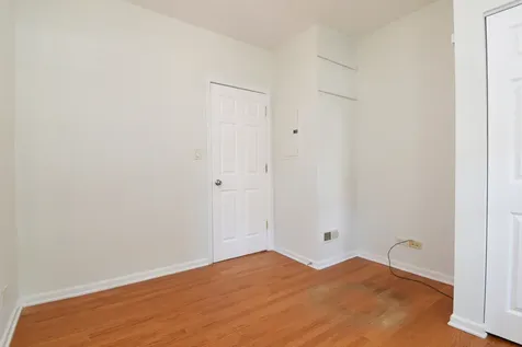 3104 West Argyle Street Chicago IL 60625