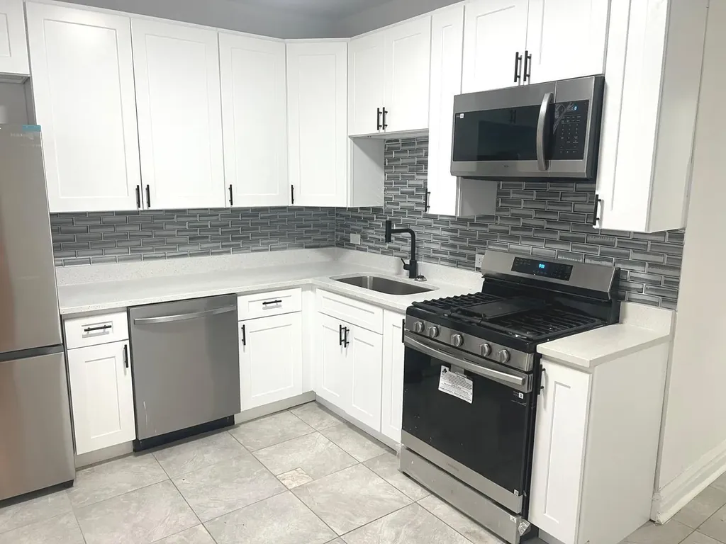 11416 South King Drive Chicago IL 60628