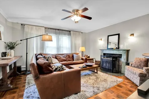 5661 North New Hampshire Avenue Chicago IL 60631