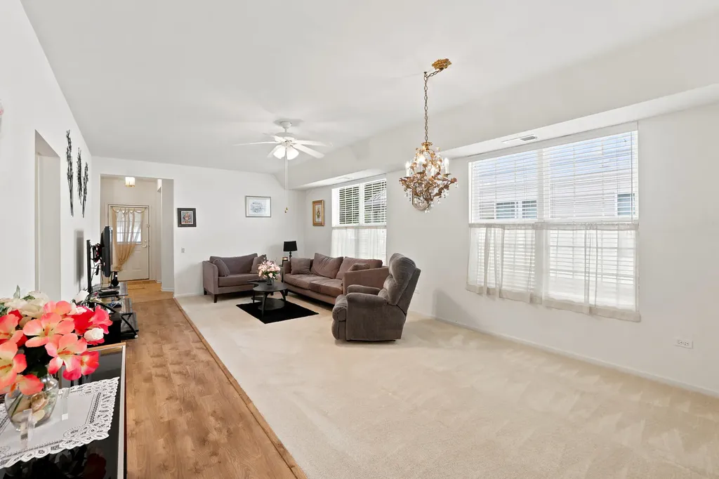 11724 Tanglewood Lane Huntley IL 60142