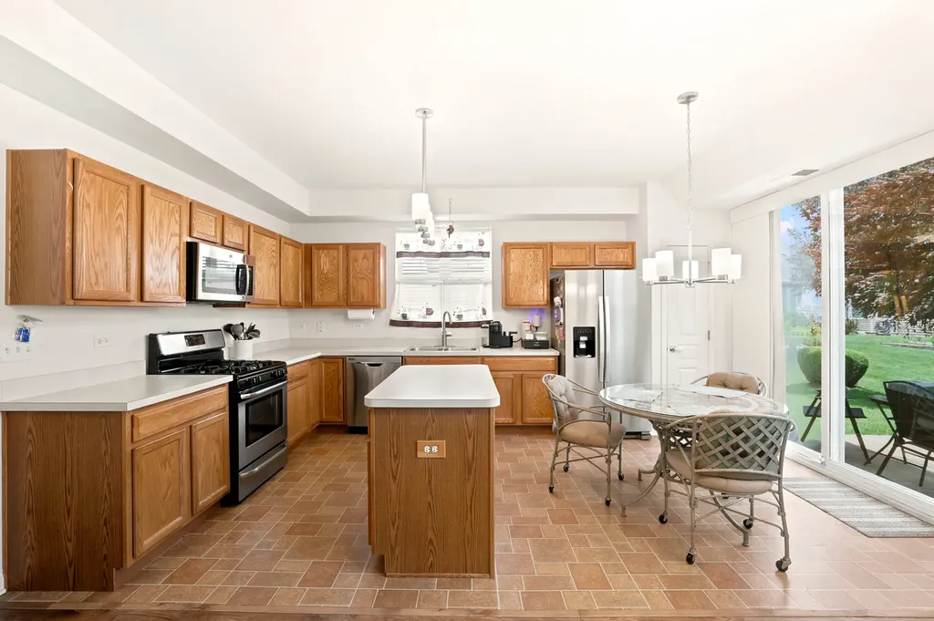 11724 Tanglewood Lane Huntley IL 60142