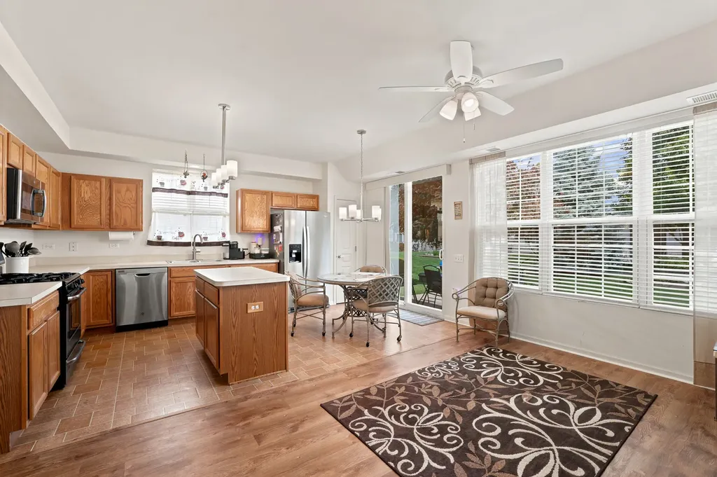 11724 Tanglewood Lane Huntley IL 60142