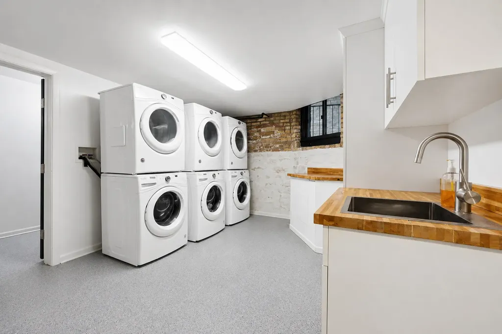 540 West Belden Avenue Chicago IL 60614
