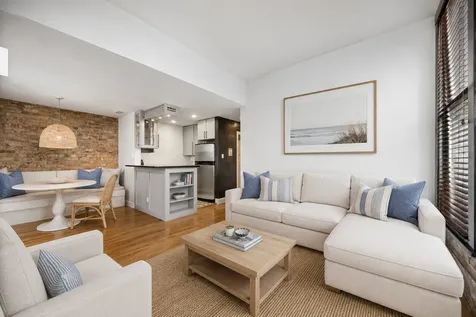 540 West Belden Avenue Chicago IL 60614