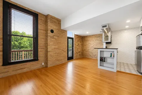 540 West Belden Avenue Chicago IL 60614