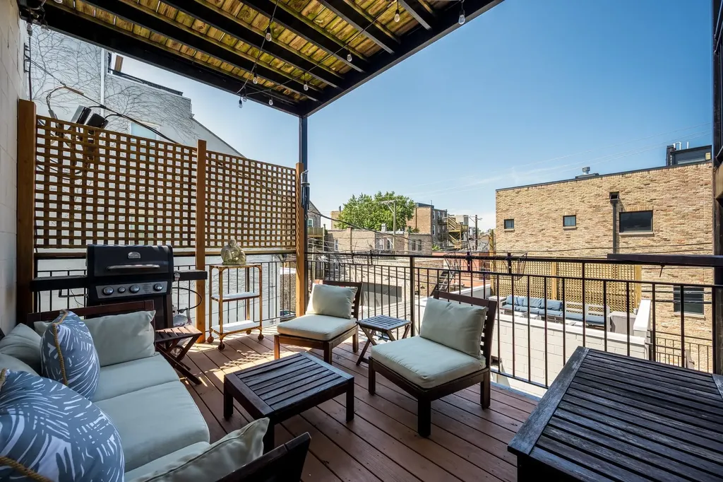 1936 West Armitage Avenue Chicago IL 60622