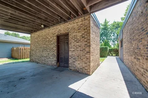 535 East Turner Avenue Roselle IL 60172
