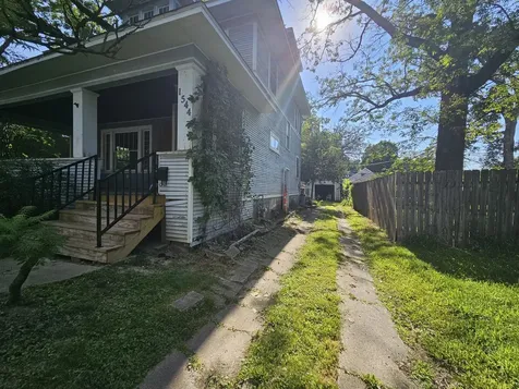 1544 29 1/2 Street Rock Island IL 61201