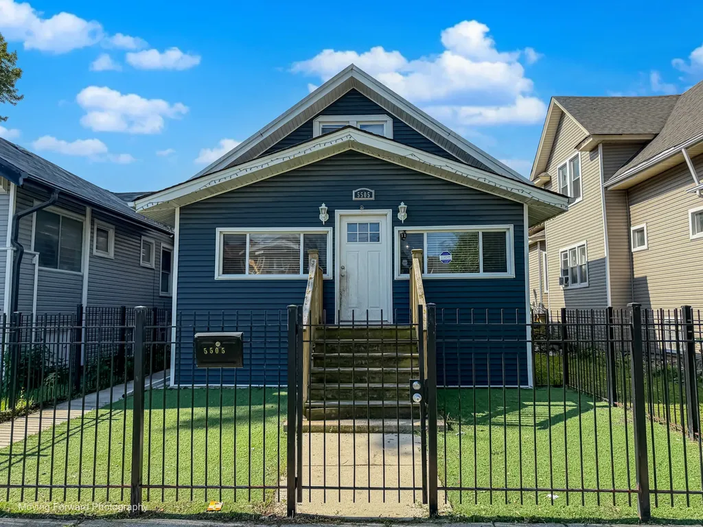 5505 West Thomas Street Chicago IL 60651