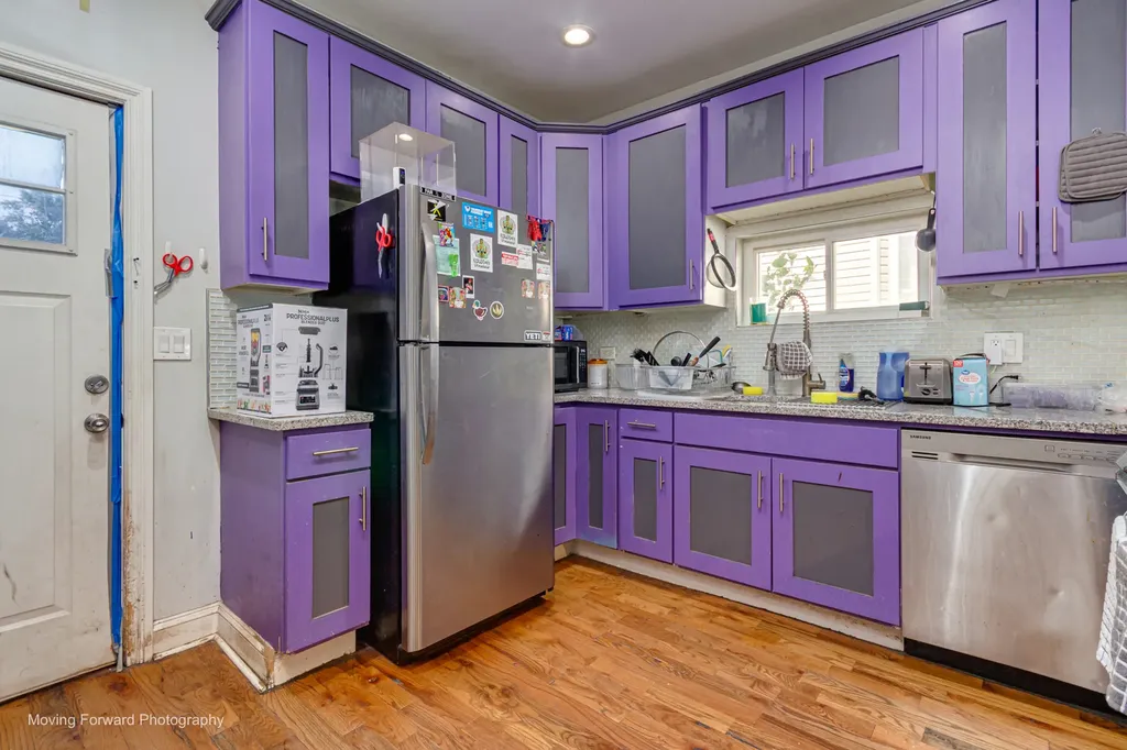 5505 West Thomas Street Chicago IL 60651