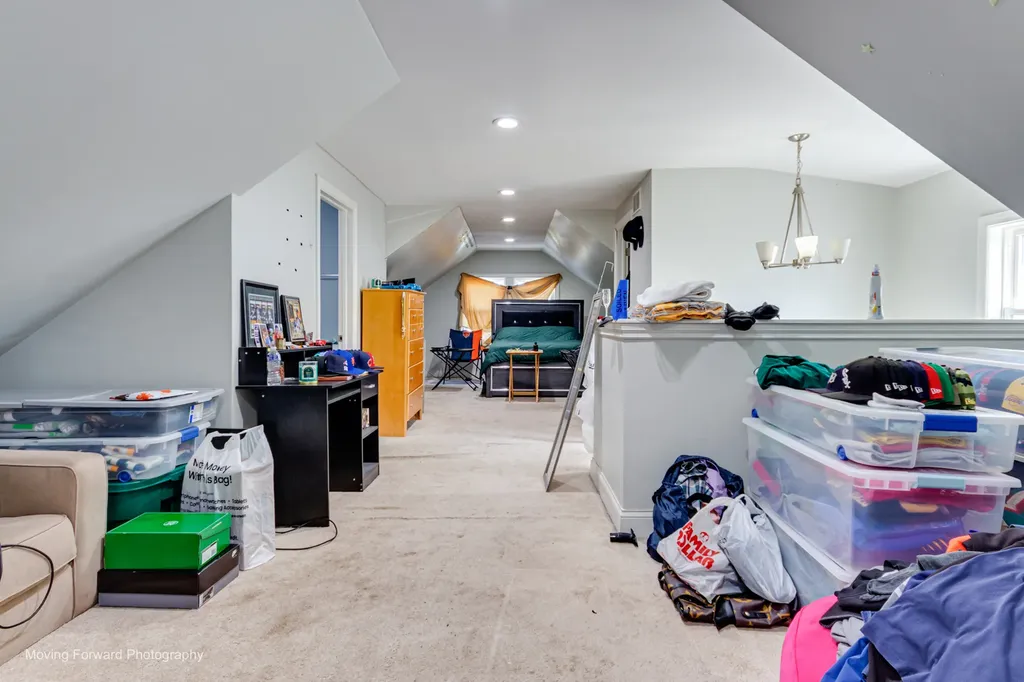 5505 West Thomas Street Chicago IL 60651
