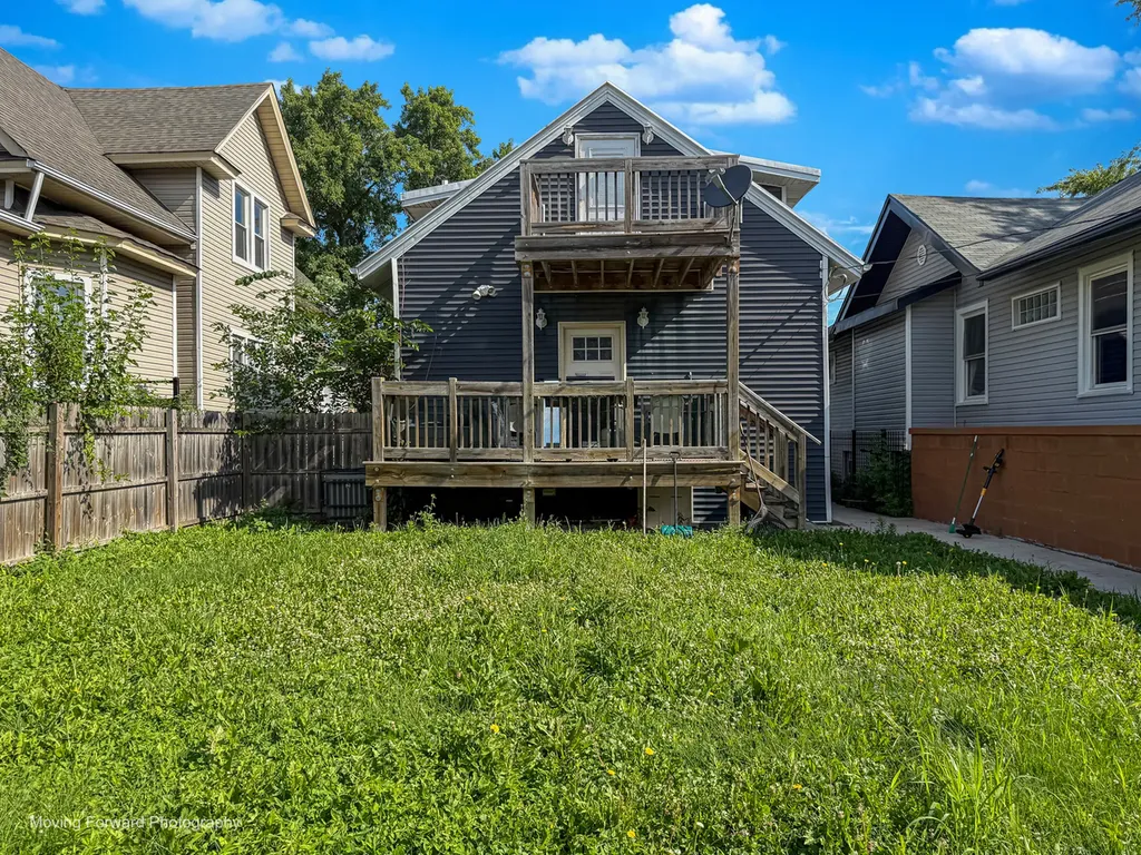 5505 West Thomas Street Chicago IL 60651
