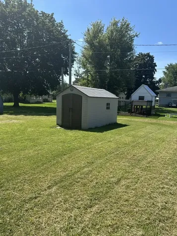 1717 East Lawn Savanna IL 61074