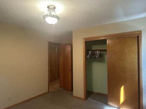1717 East Lawn Savanna IL 61074