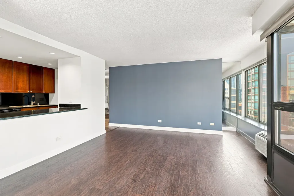 30 East Huron Street Chicago IL 60611