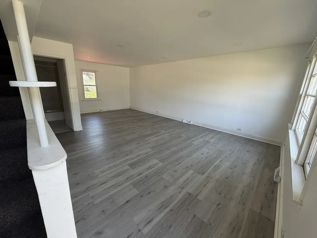 17 South Williams Street Westmont IL 60559